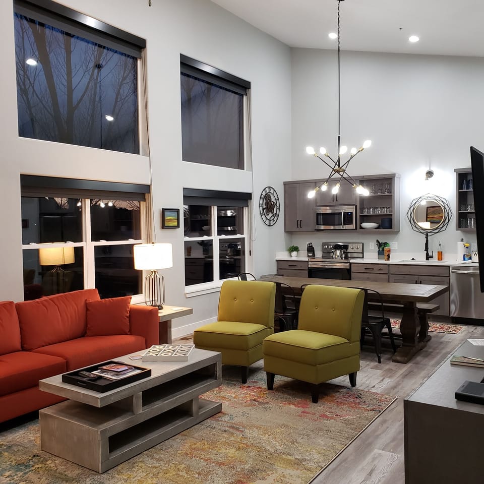 Open floor plan.