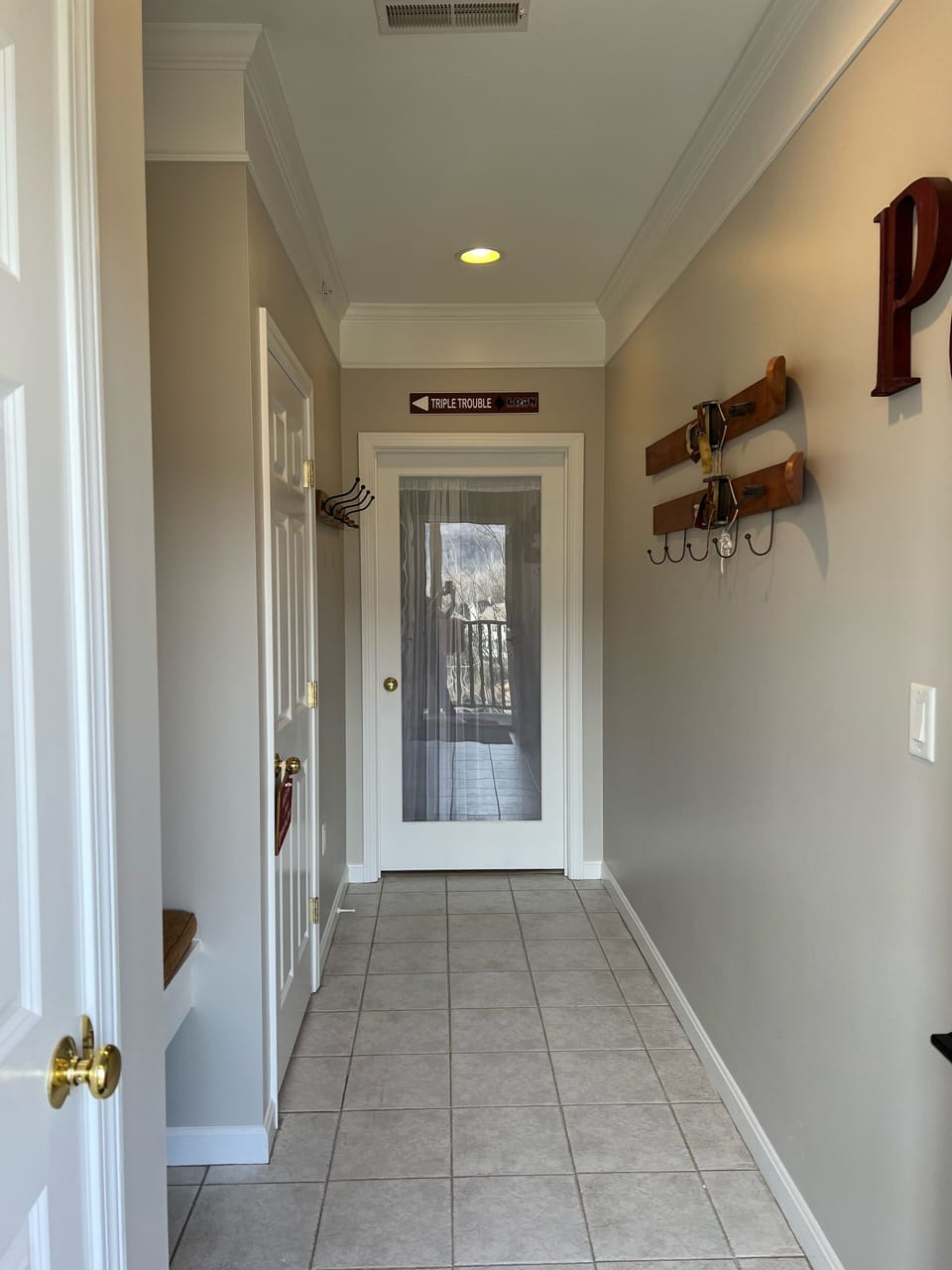 Entry way