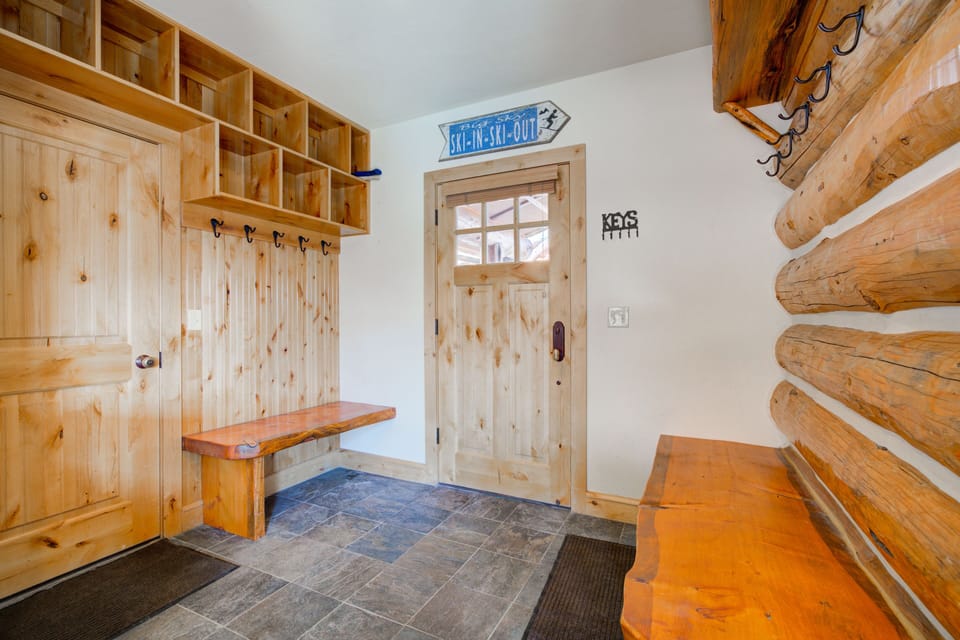 Benches, hooks, and cubbies.