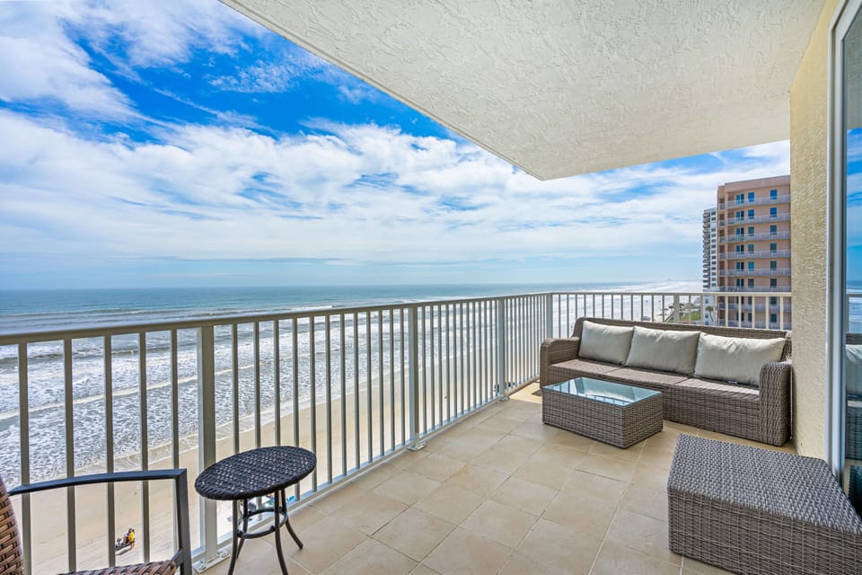 Private, oceanfront balcony