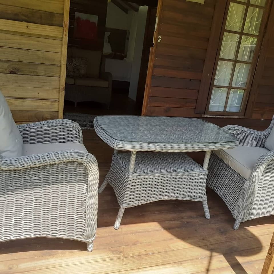 outdoor sitting area