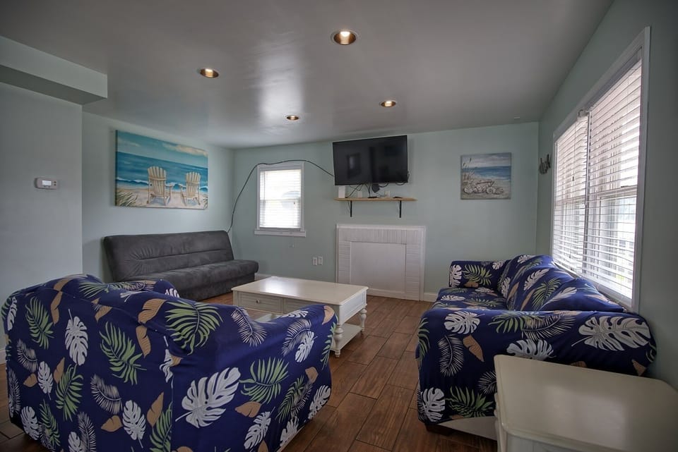 Large Open Living Room & Dining Room