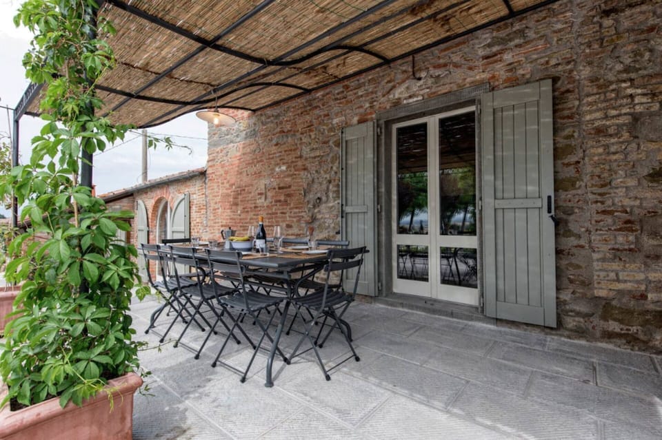 Furniture, Building, Table, Plant, Window, Chair, Wood, Door, Architecture, Brick