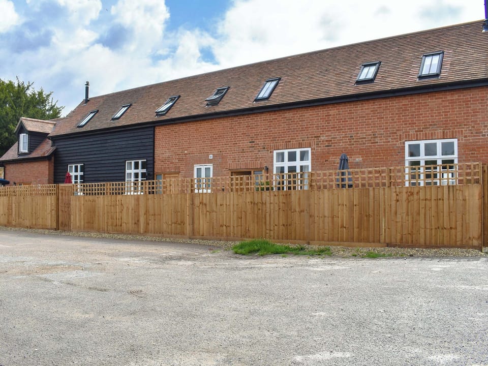 Exterior | Muntjac Cottage - White Hart Cottages, Hadleigh