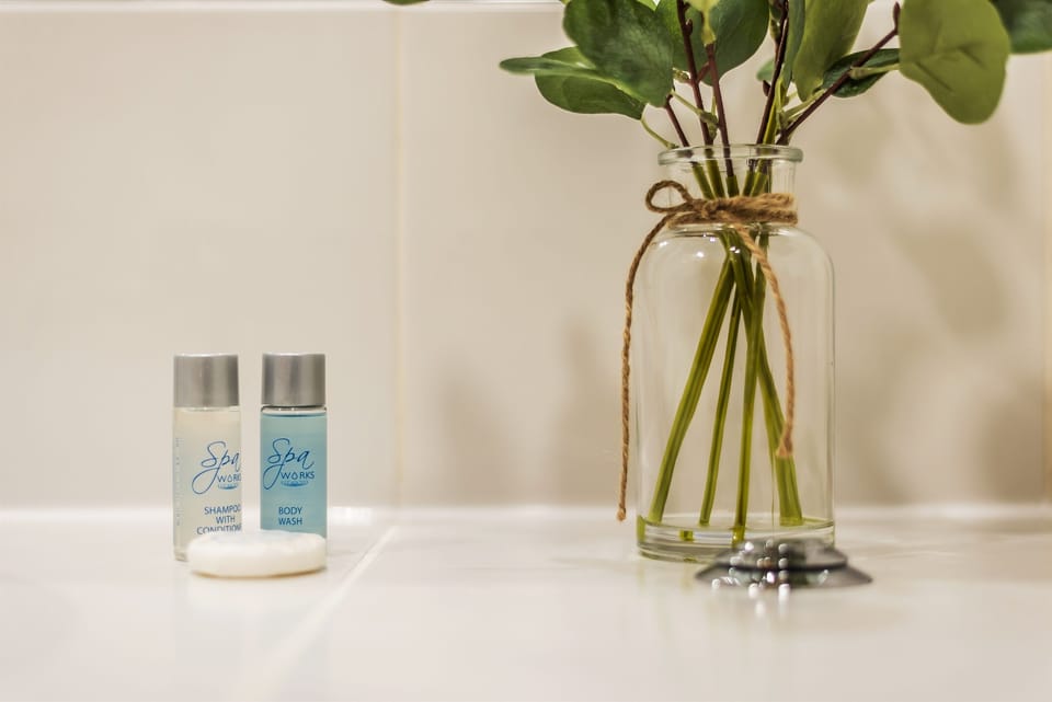 Bathroom amenities