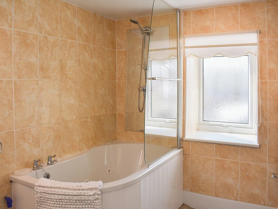 Bathroom | Writers Cottage - Bank Cottages, Nenthead, Alston