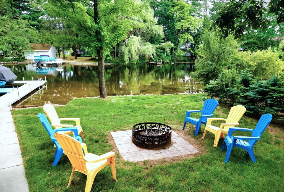 Lakeside fire pit for s’mores, stories, and relaxing evenings together.
