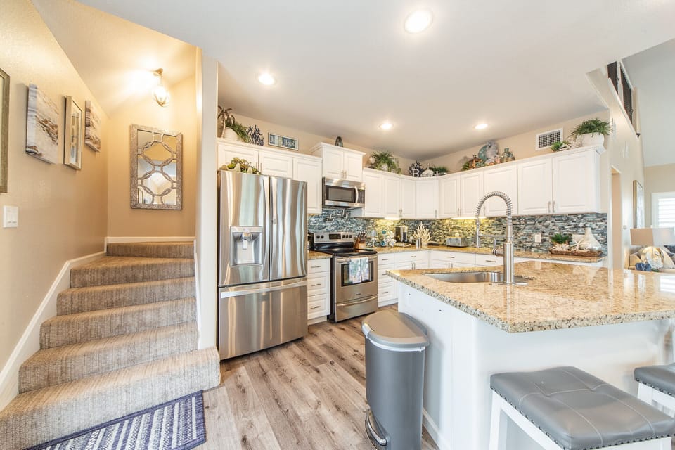 Fully stocked kitchen, just bring your food! 