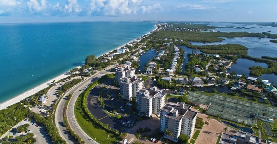Bonita Beach just 15 minutes away