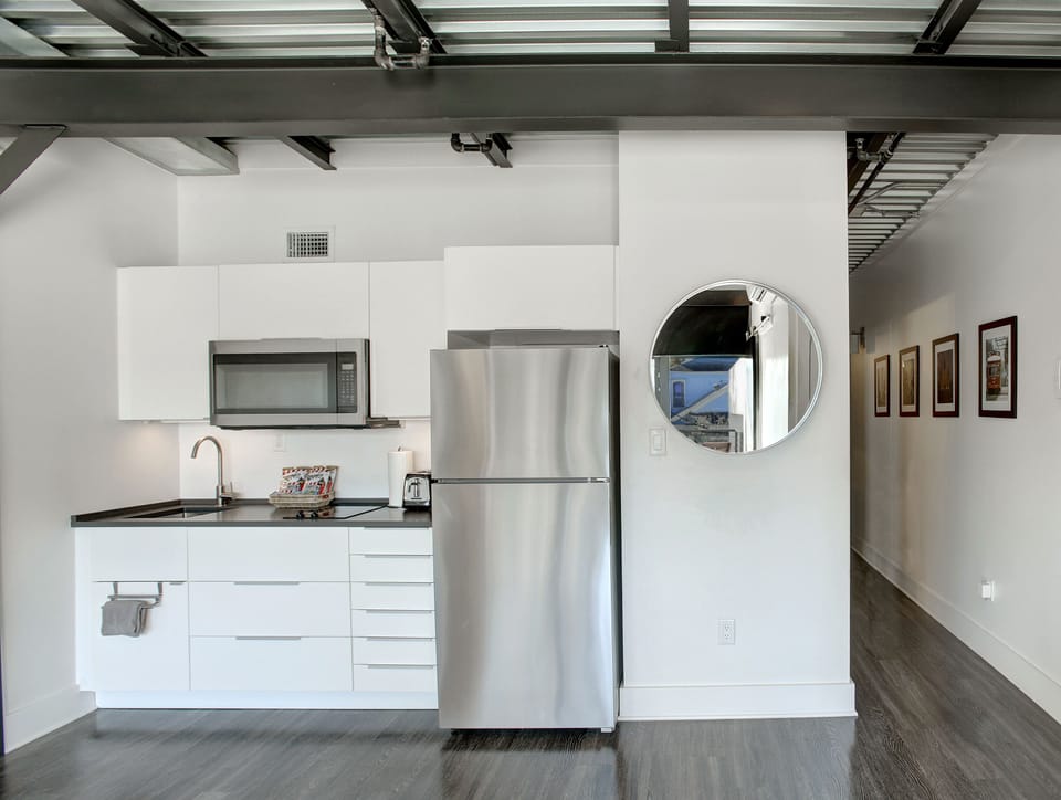 Kitchen /Dining