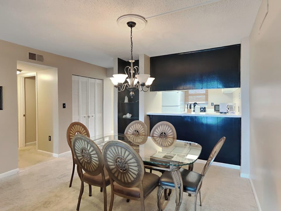 Dining Area - Table for Six