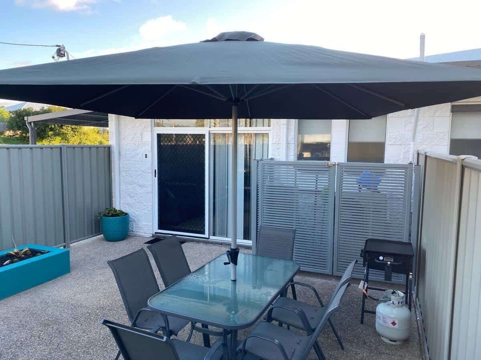 Listen to the ocean whilst cooking on the BBQ and relaxing.