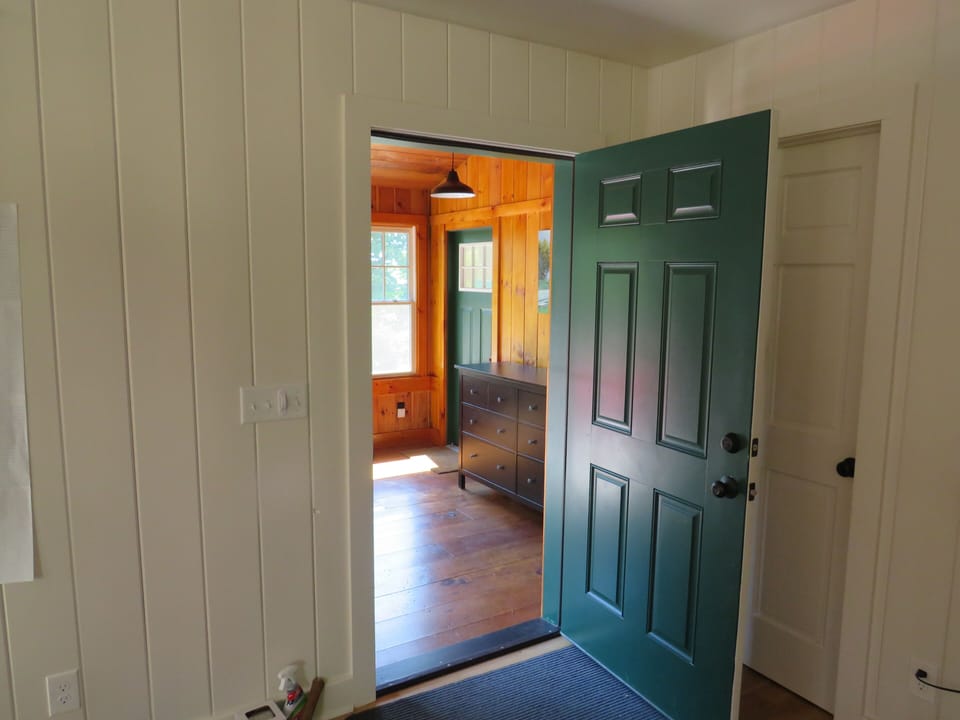 MAIN ENTRY - LEADS TO MUDROOM AND BED 2
