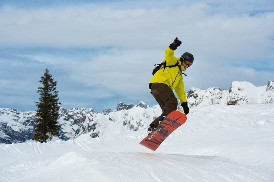 Snow and ski sports