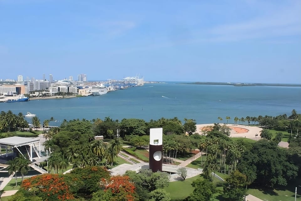 Cruise the coastal boulevard with ocean views on repeat.