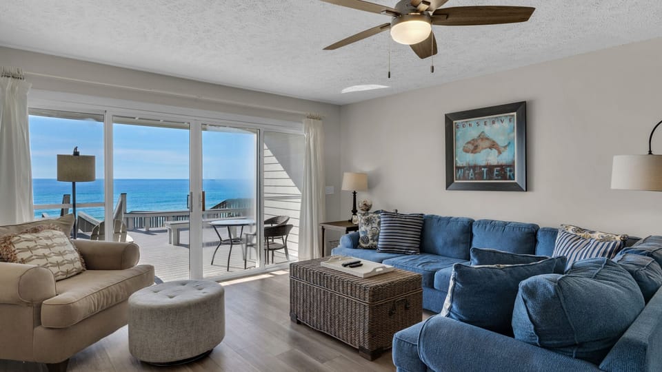 Blue Nine 5 Living Area with Gulf View