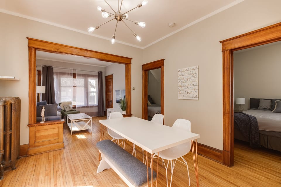Dining room off of living room and kitchen. Table seats 6