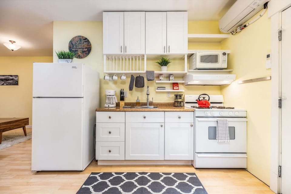 Kitchen space with full equipment