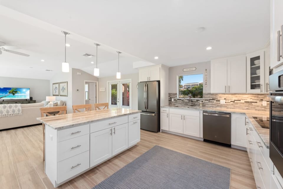 Full Kitchen