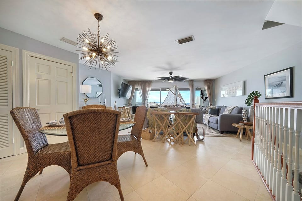 Family Tides - Holiday Isle - Living Room & Dining Room
