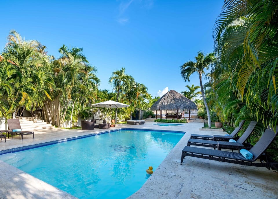 Pool deck