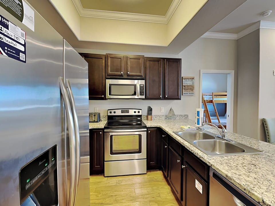 Kitchen - Modern Appliances