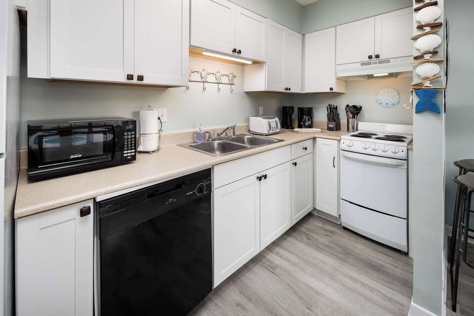 Fully stocked kitchen