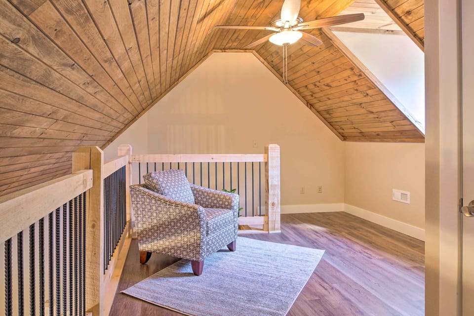 Loft | 2nd Floor