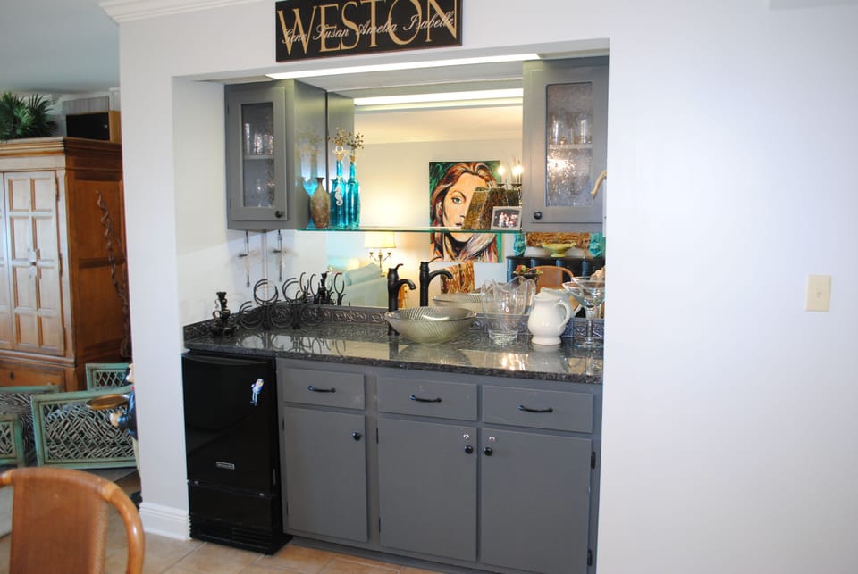 Wet Bar