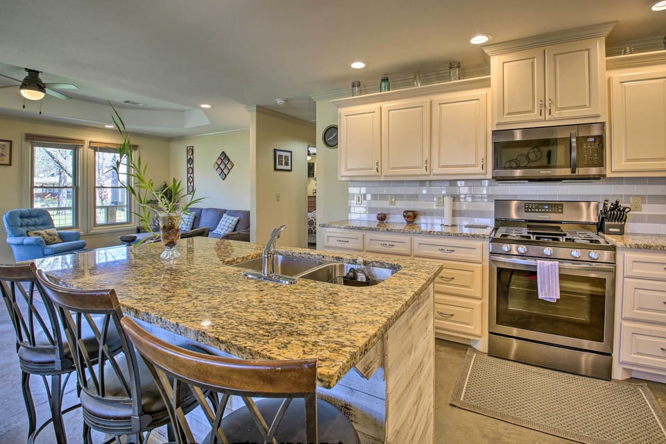 Kitchen | Fully Equipped