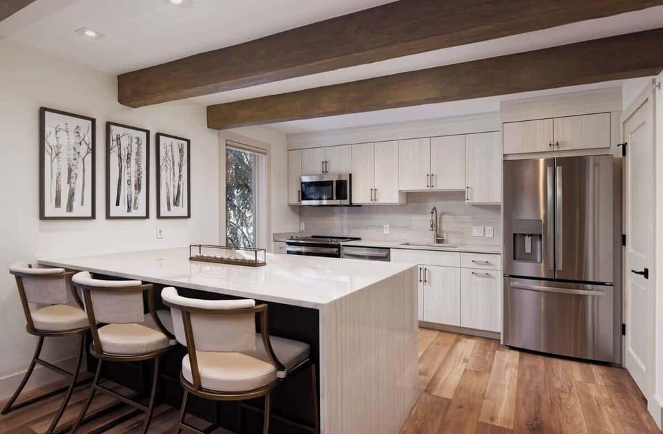 New kitchen with seating for 6