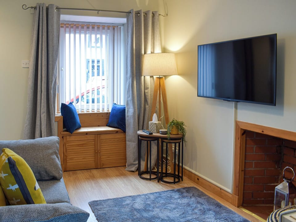 Living area | Little Inga&rsquo;s Cottage, Strathmiglo