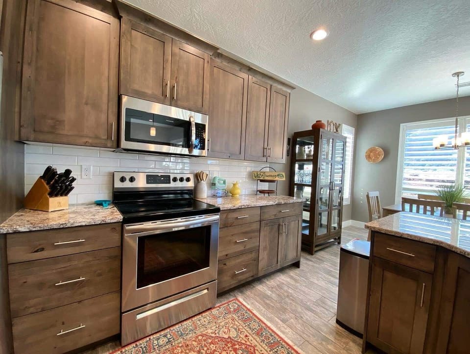 If you love to cook, make sure you bring your favorite recipes, because the kitchen was made for you!