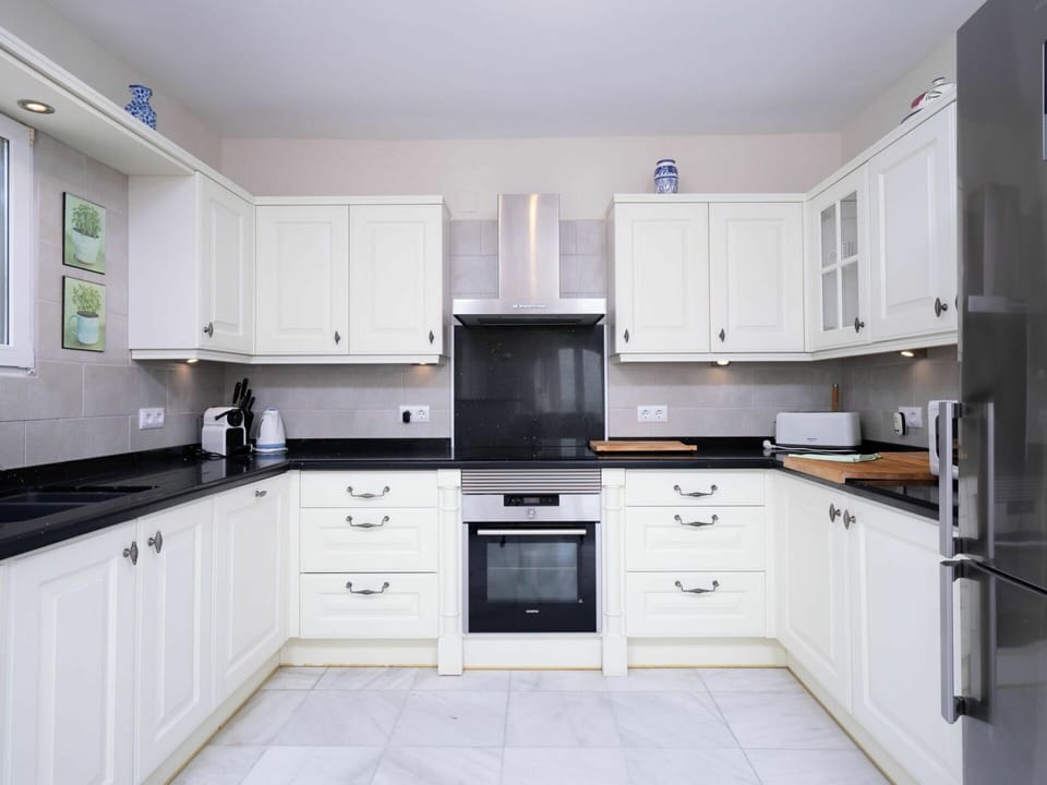 Cabinetry, Countertop, Property, Furniture, White, Building, Kitchen Stove, Blue, Drawer, Kitchen Appliance