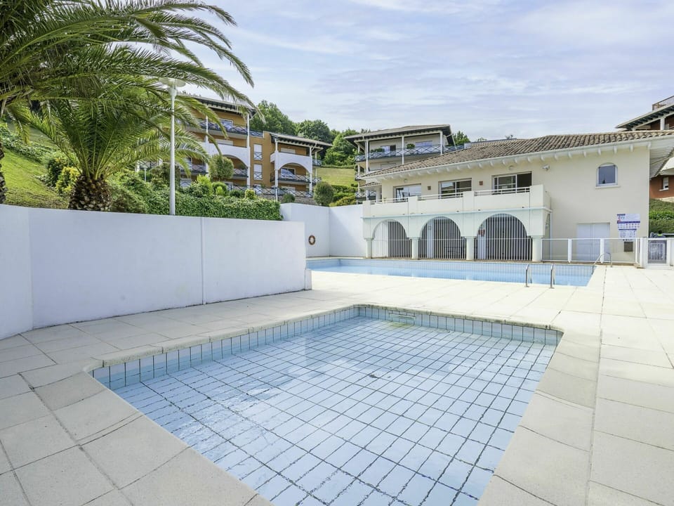 Sky, Building, Cloud, Window, Swimming Pool, Water, Tree, Shade, Plant, Floor