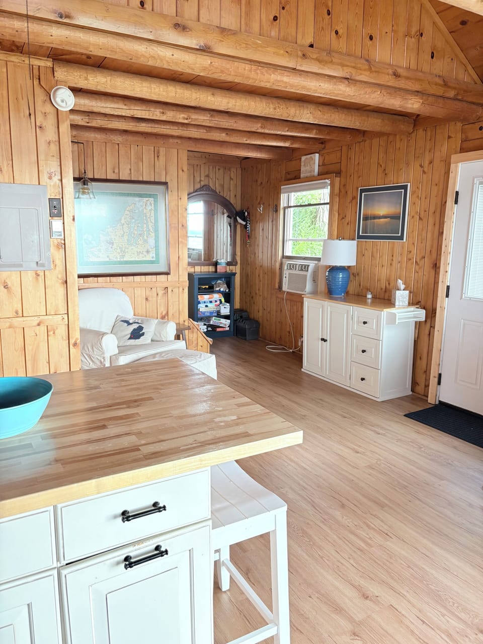 Beachside cottage living/kitchen area.