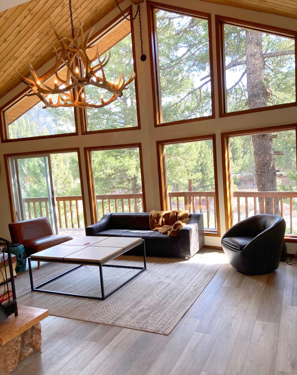 Upstairs living room 