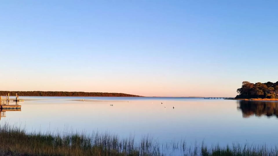 Sunset over bay 
