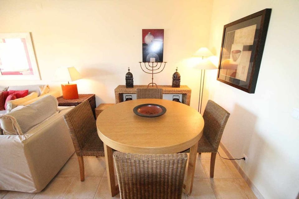 Dining Area - 2 Bedroom Apartment at Castelo Beach – Albufeira (Jardins do Castelo)