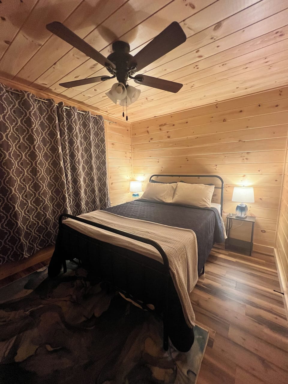 Loon lodge bedroom 1