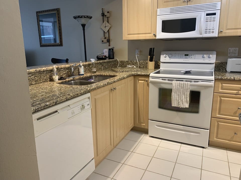 Remodeled kitchen with all new appliances 