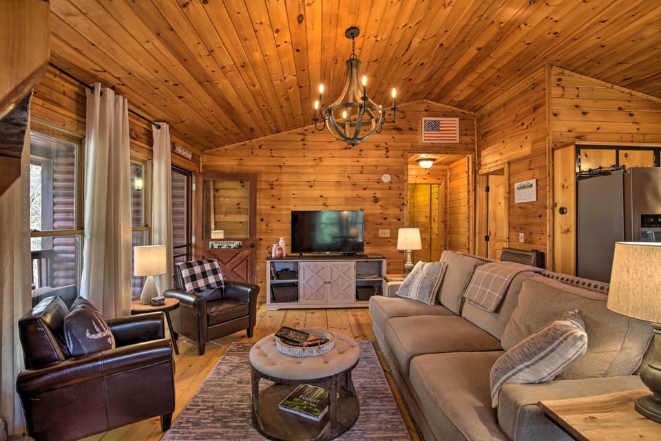 Living Room | Smart TV