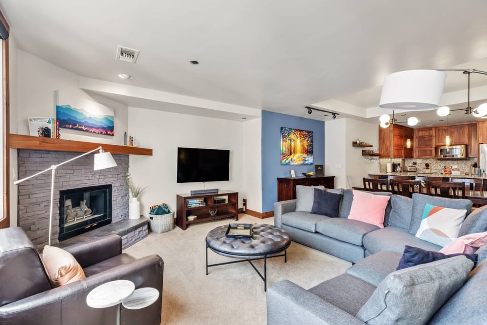 Living Area w/ Fireplace and TV
