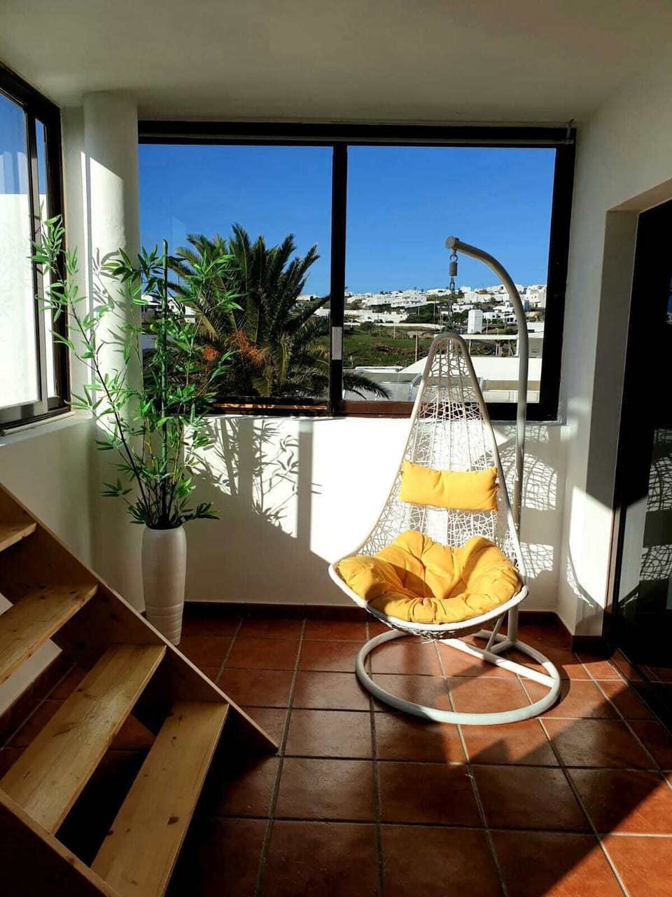 Loung Master Bed Room und Aufgang zur Roof Top Teracce