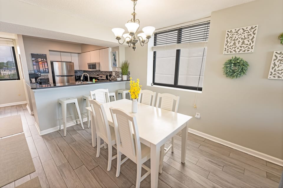 Dining Area, Beautifully Decorated