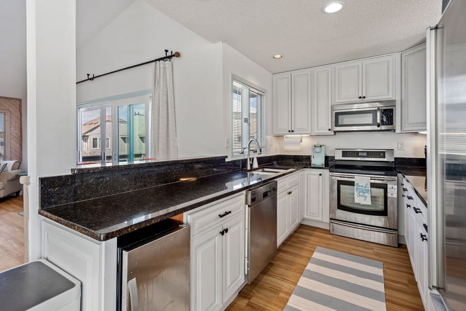 CL622: Carr'd Aweigh | Top Level Kitchen