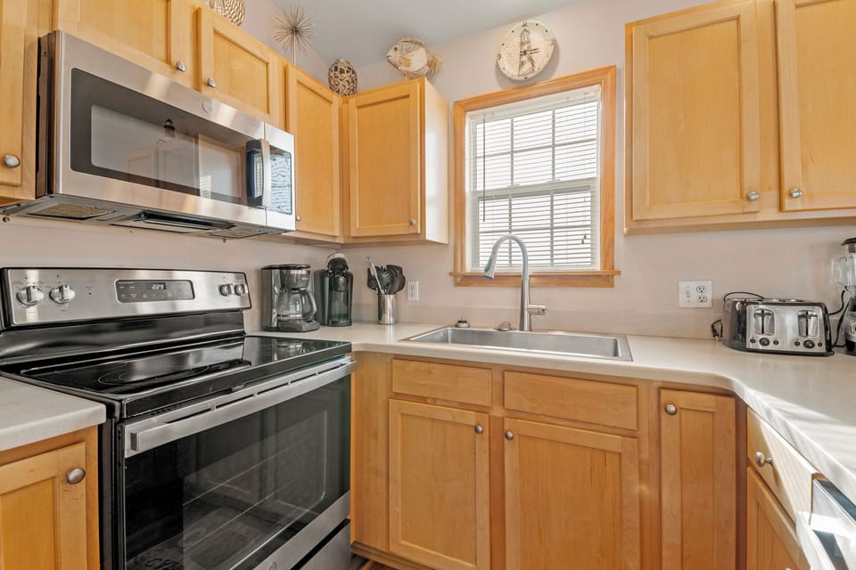 HN02: Terrapin Cottage l Top Level Kitchen