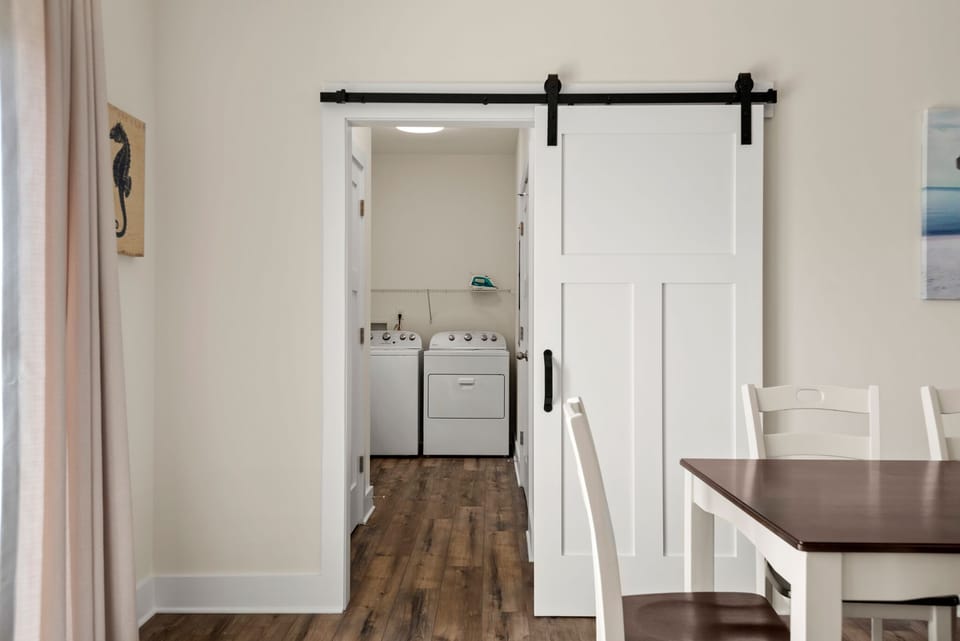 KDN5430: Cole's Cabana | Laundry Room