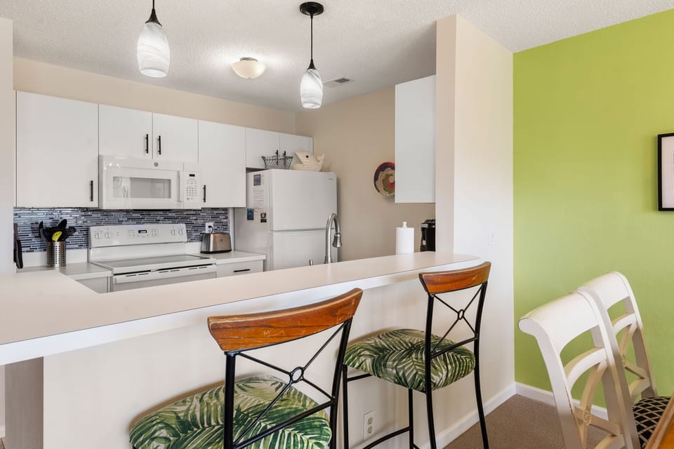 PC815: Pearl Of The Sound l Kitchen