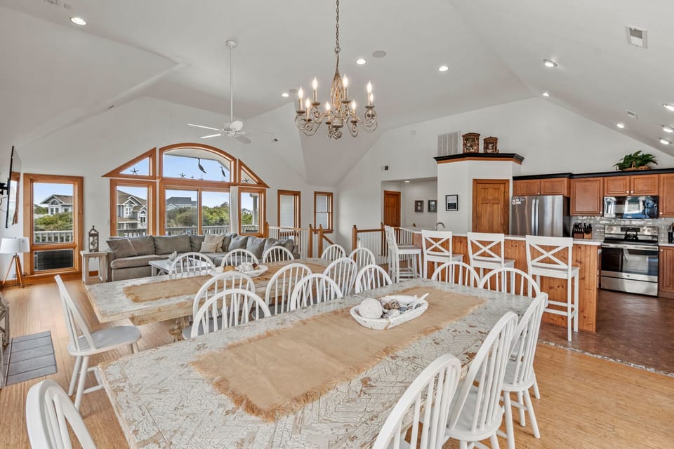 PI165: Gratitude | Top Level Dining Area